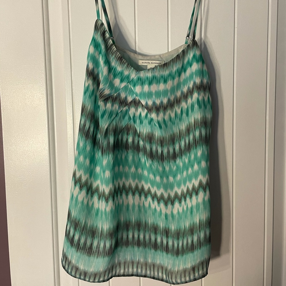 Banana republic patterned camisole